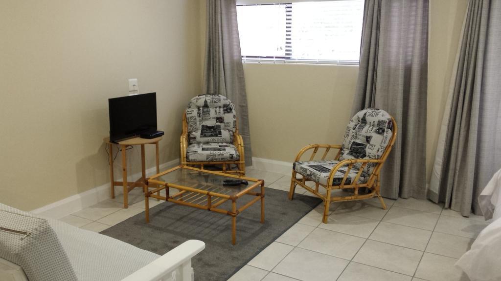 Tiffany'S B&B Sedgefield Rum bild